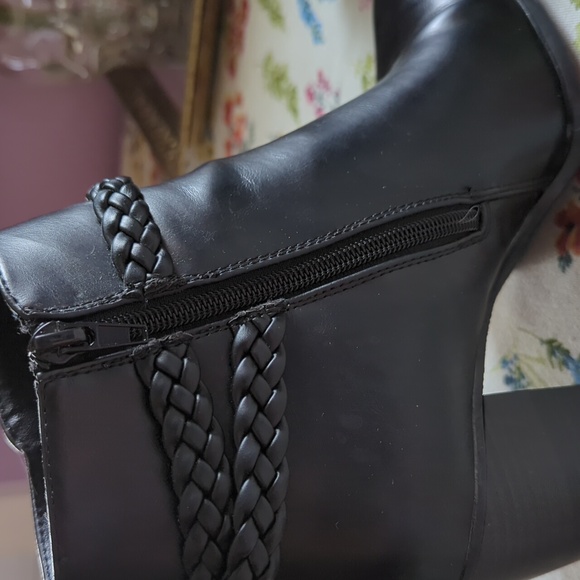 American Eagle Black Chunky Heel Ankle Booties - Picture 9 of 14